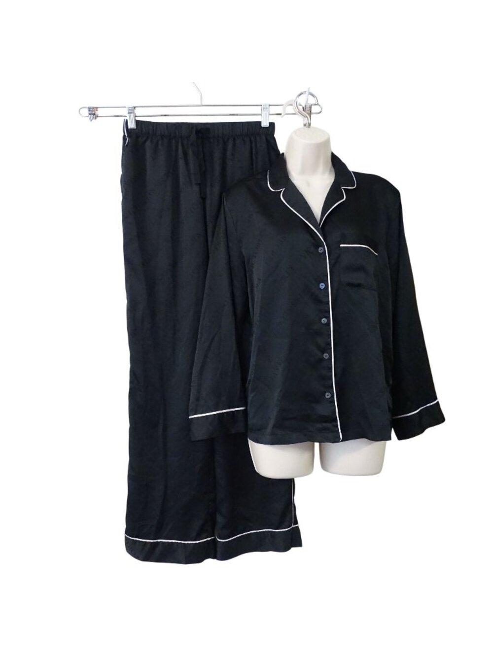 Victorias Secret 2 pc Black Pajama Set Satin Logo Jacquard Size XS Long Sleeve - Picture 1 of 16